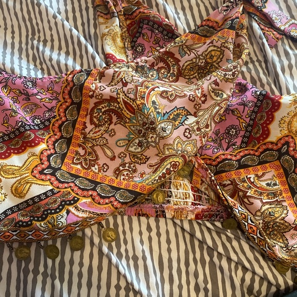 Clothes - Picture 6 of 16